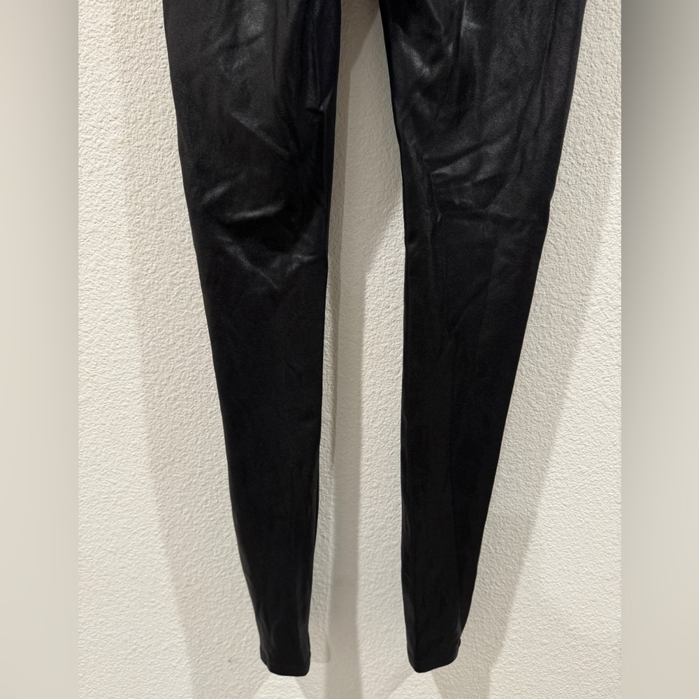 Spanx Faux Leather Black Leggings Size Medium - Picture 11 of 16
